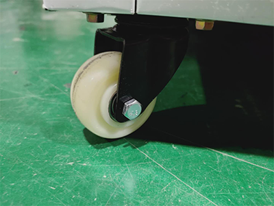 معدات التبريد الصناعية القابلة للتعديل مع أغلاق كيس الهواء المزدوج والعجلات العالمية عالية القوة 13