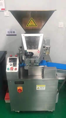 الكفاءة الآلية مخروط معجون محول 8000pcs / ساعة مع 0.4KW الطاقة
