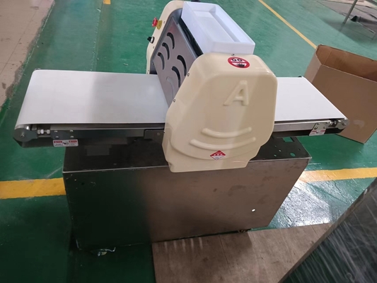 معدات مطبخ المطاعم طابعة خضار صغيرة GL-370 للضغط على العجين
