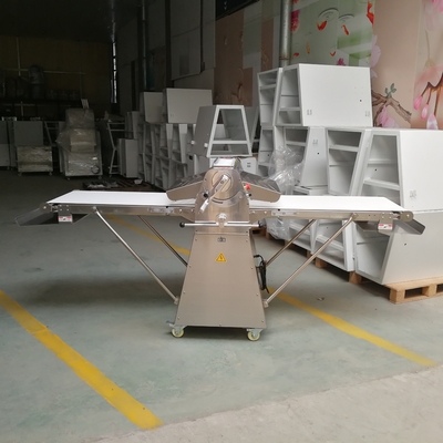 طاقة الكهربائية آلة ضغط العجين 0.75kw فولتاج للمطابخ التجارية