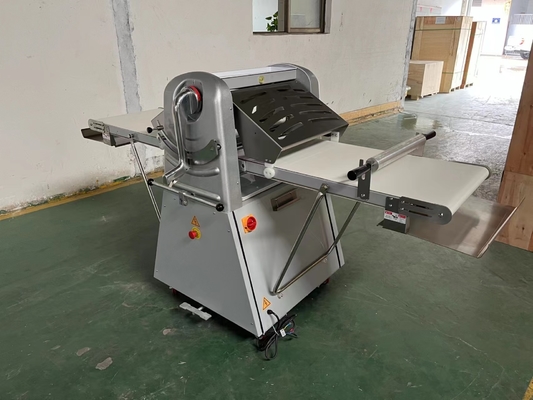 220V / 380V طلاء العجين الرأسي 6.5kg Max وزن العجين لفة نطاق تنظيم 0.5-38mm