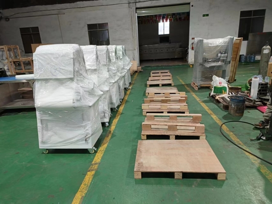 220V / 380V طلاء العجين الرأسي 6.5kg Max وزن العجين لفة نطاق تنظيم 0.5-38mm