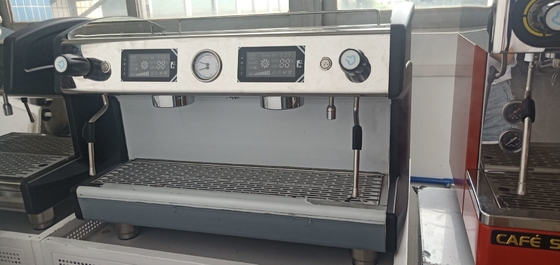 G.W 70kg معدات الفنادق التجارية 698*600*580 مم لوحة ميكانيكية مزدوجة الغرض بدون فلتر زيت التحكم الإلكتروني V