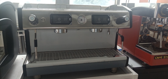 G.W 70kg معدات الفنادق التجارية 698*600*580 مم لوحة ميكانيكية مزدوجة الغرض بدون فلتر زيت التحكم الإلكتروني V
